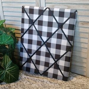 ⚜️ Black and White Plaid Fabric Memo Board